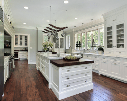 <p style="font-family: 'Poppins', sans-serif; font-weight: 700; font-size:24px;">KITCHEN REMODELING
</p>